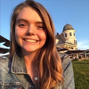 Meet your Posher, Michelle